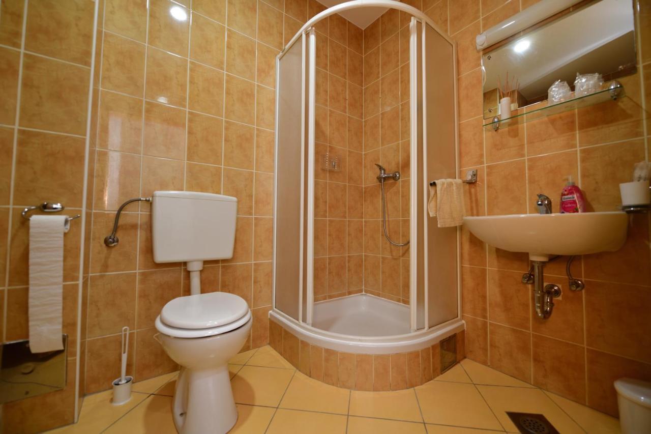 אוסילק Apartman Miran מראה חיצוני תמונה