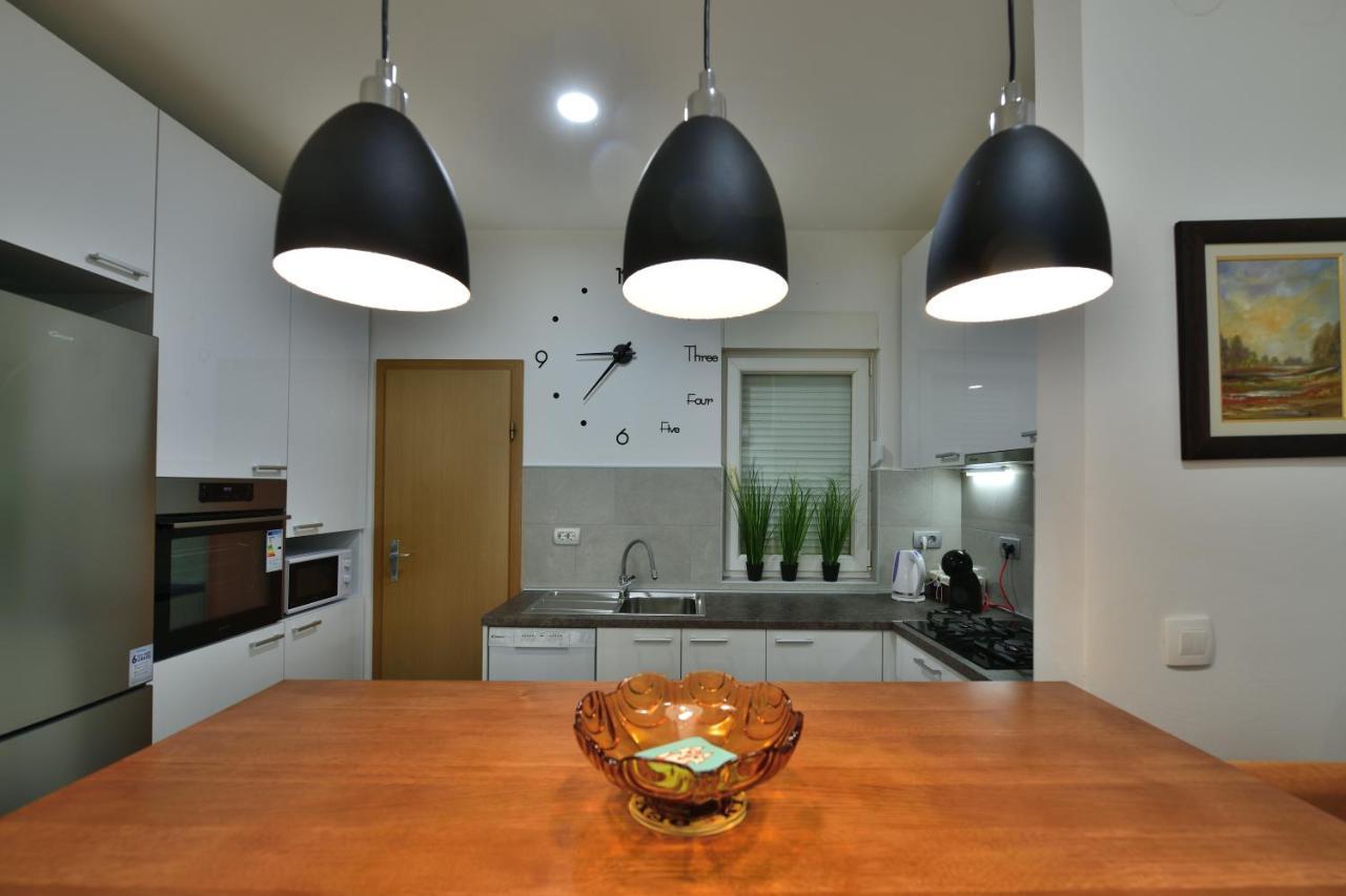 אוסילק Apartman Miran מראה חיצוני תמונה